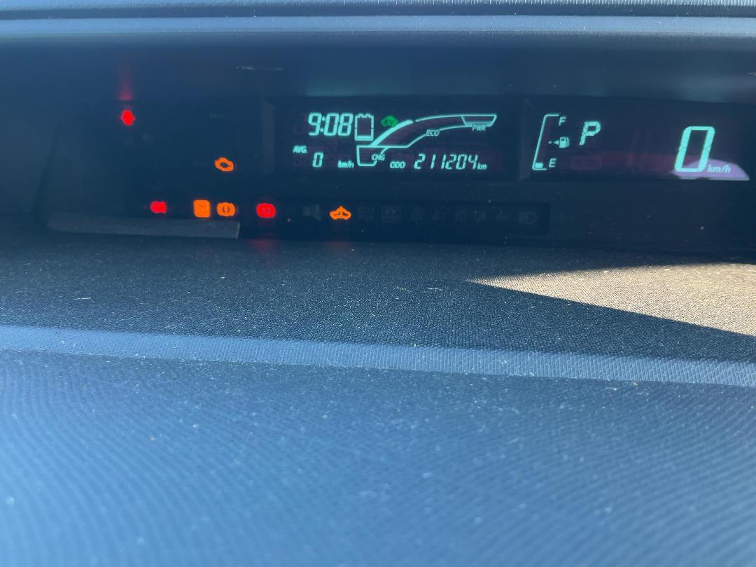 Photo '8' of Toyota Aqua