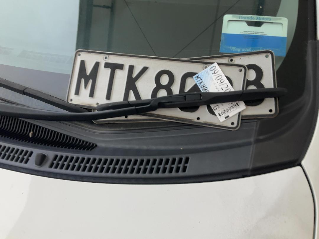 Photo '29' of Toyota Aqua Hybrid