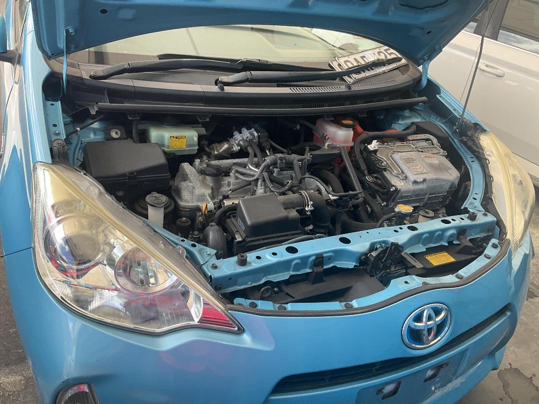 Photo '20' of Toyota Aqua Hybrid