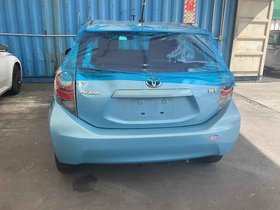 Photo '4' of Toyota Aqua Hybrid