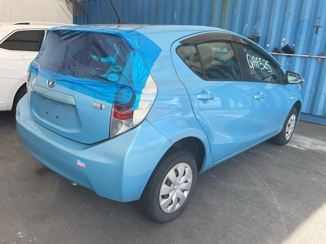 Photo '5' of Toyota Aqua Hybrid