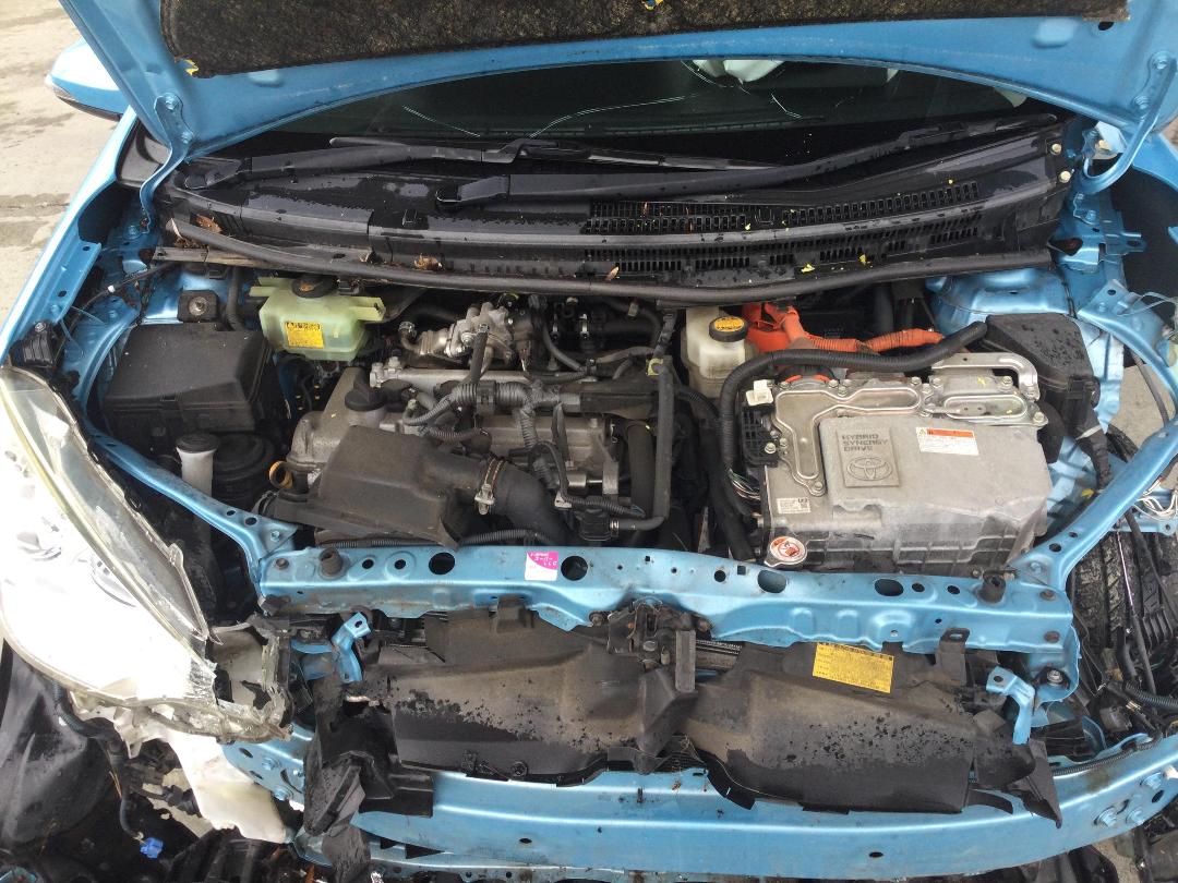 Photo '14' of Toyota Aqua Hybrid