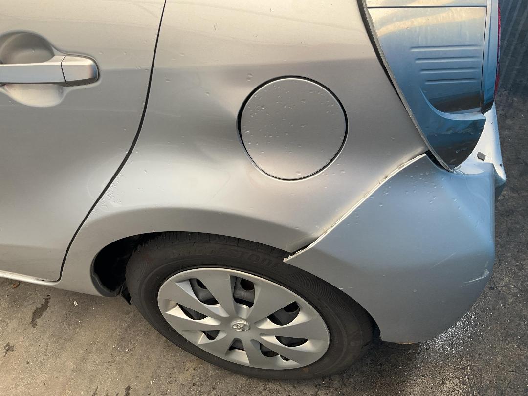 Photo '10' of Toyota Aqua Hybrid