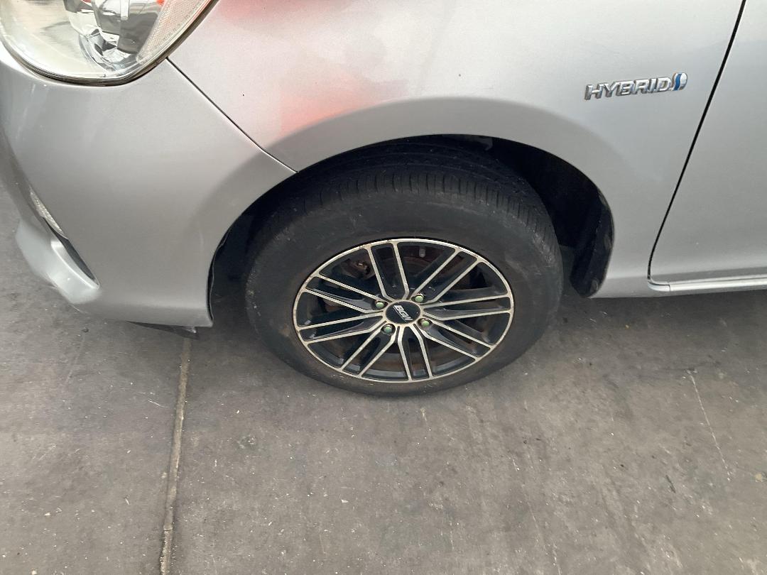 Photo '31' of Toyota Aqua Hybrid