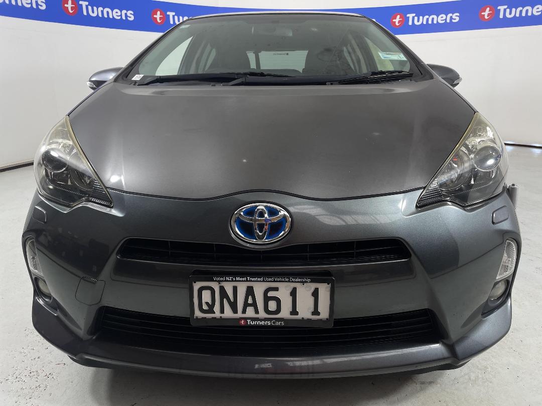 Photo '2' of Toyota Aqua Photo '2' of Toyota Aqua