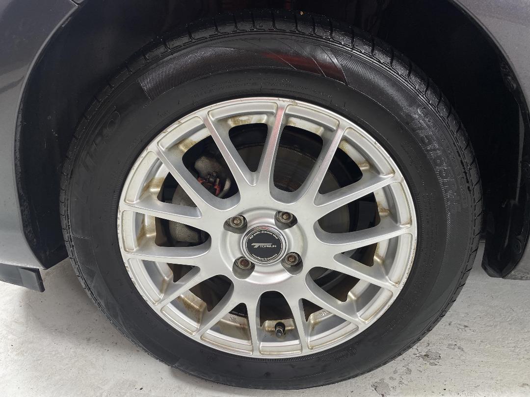 Photo '10' of Toyota Aqua Photo '10' of Toyota Aqua