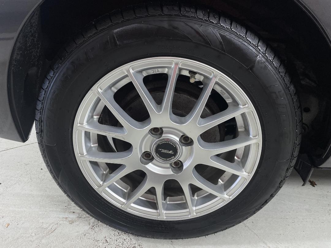 Photo '12' of Toyota Aqua Photo '12' of Toyota Aqua