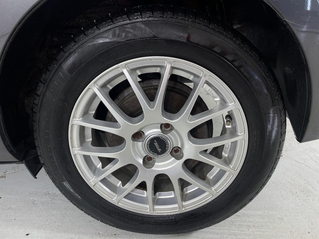 Photo '11' of Toyota Aqua Photo '11' of Toyota Aqua