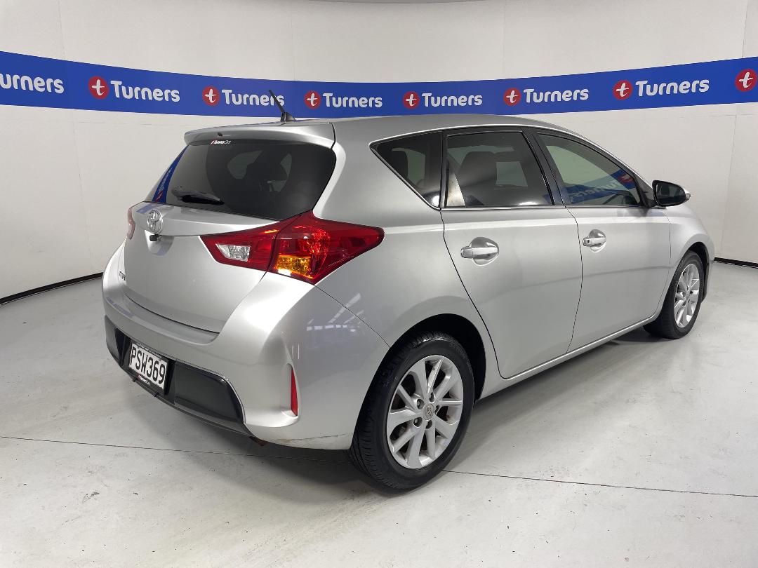 Photo '7' of Toyota Auris