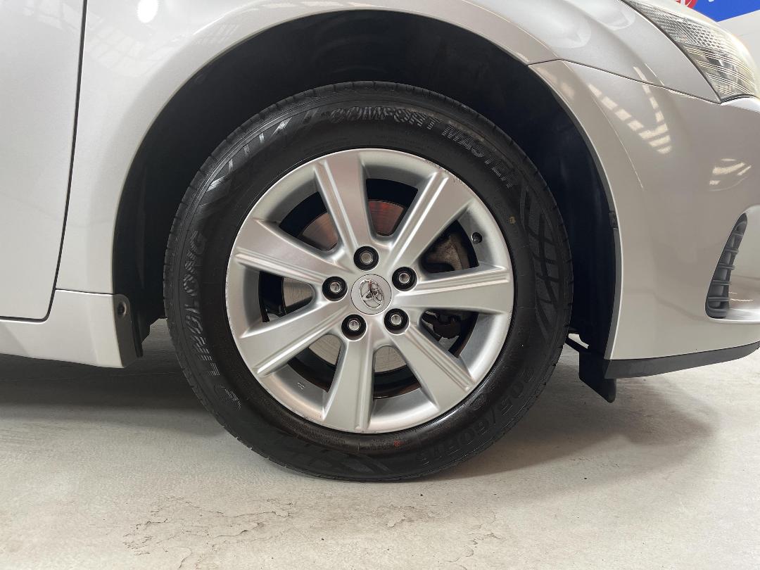 Photo '9' of Toyota Avensis Photo '9' of Toyota Avensis