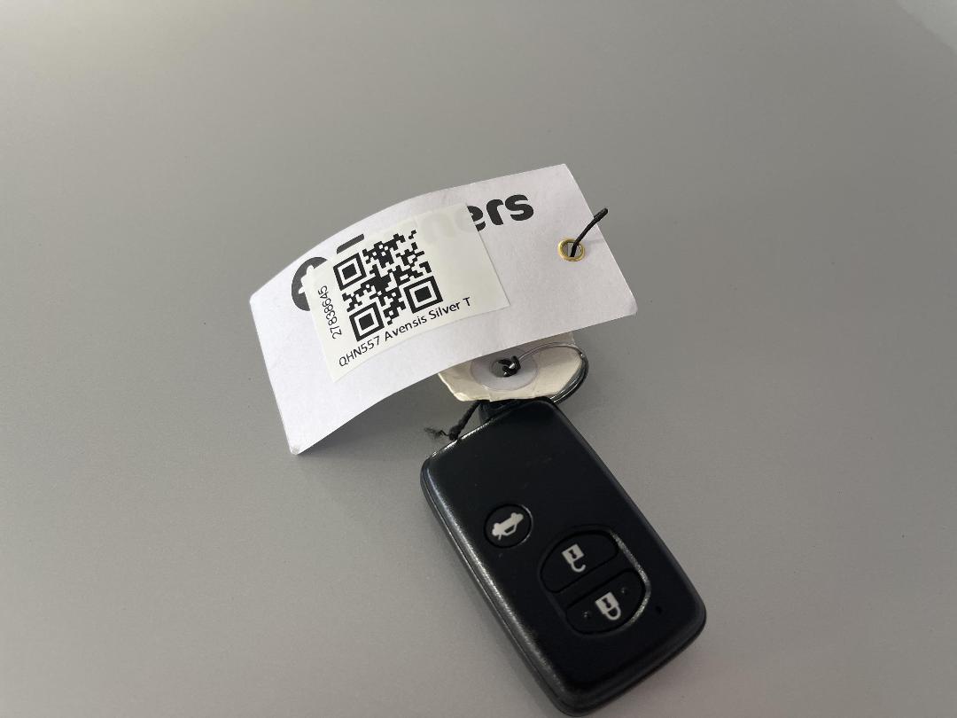 Photo '22' of Toyota Avensis Photo '22' of Toyota Avensis