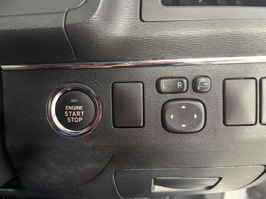 Photo '24' of Toyota Avensis Photo '24' of Toyota Avensis