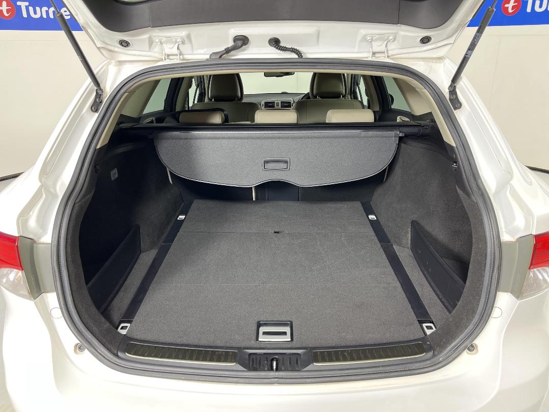 Photo '14' of Toyota Avensis Photo '14' of Toyota Avensis