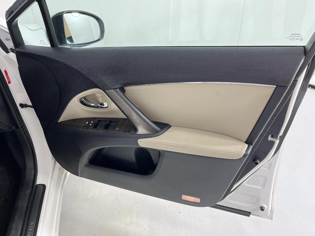 Photo '15' of Toyota Avensis Photo '15' of Toyota Avensis