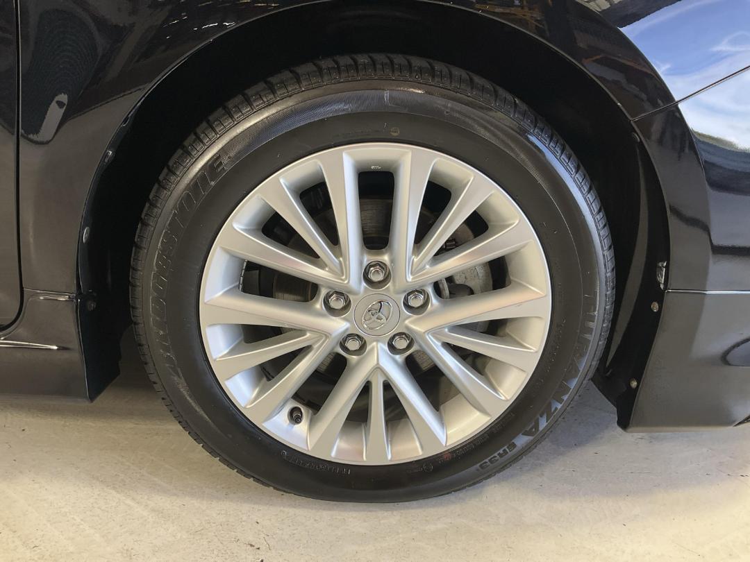 Photo '9' of Toyota Camry