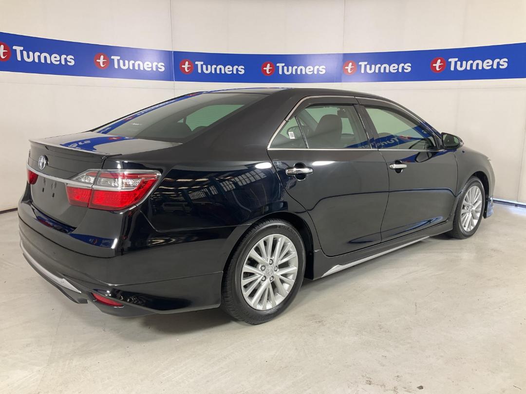 Photo '7' of Toyota Camry