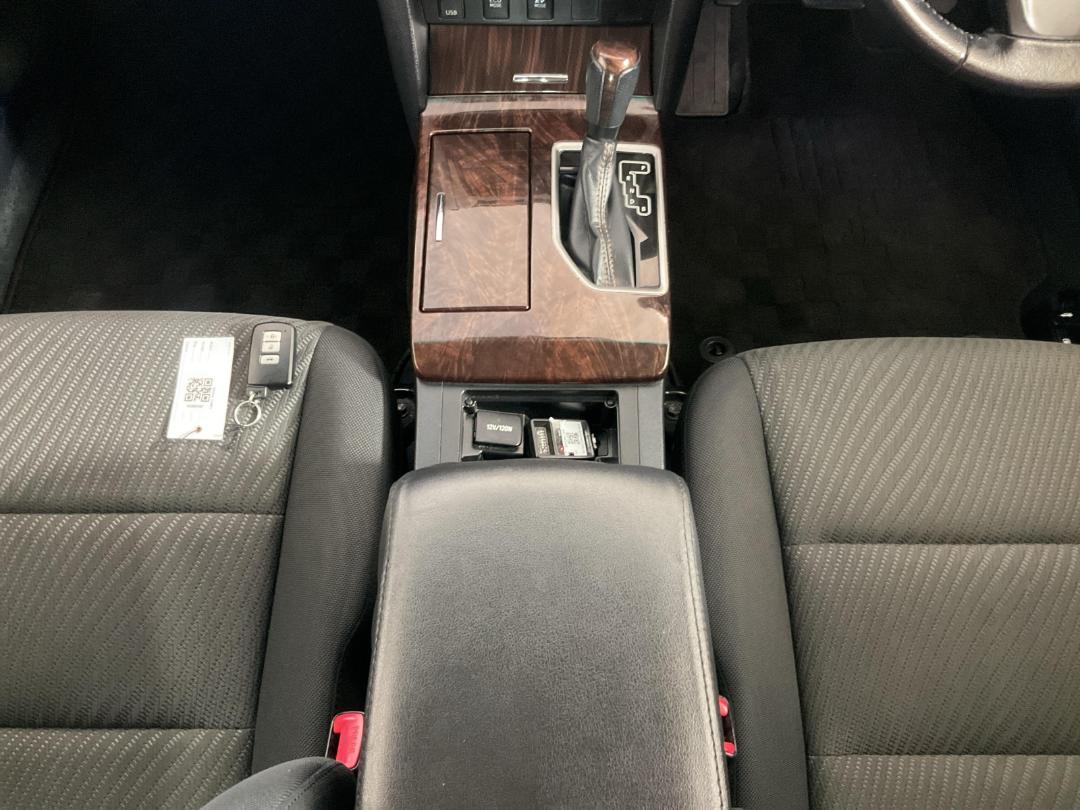 Photo '18' of Toyota Camry