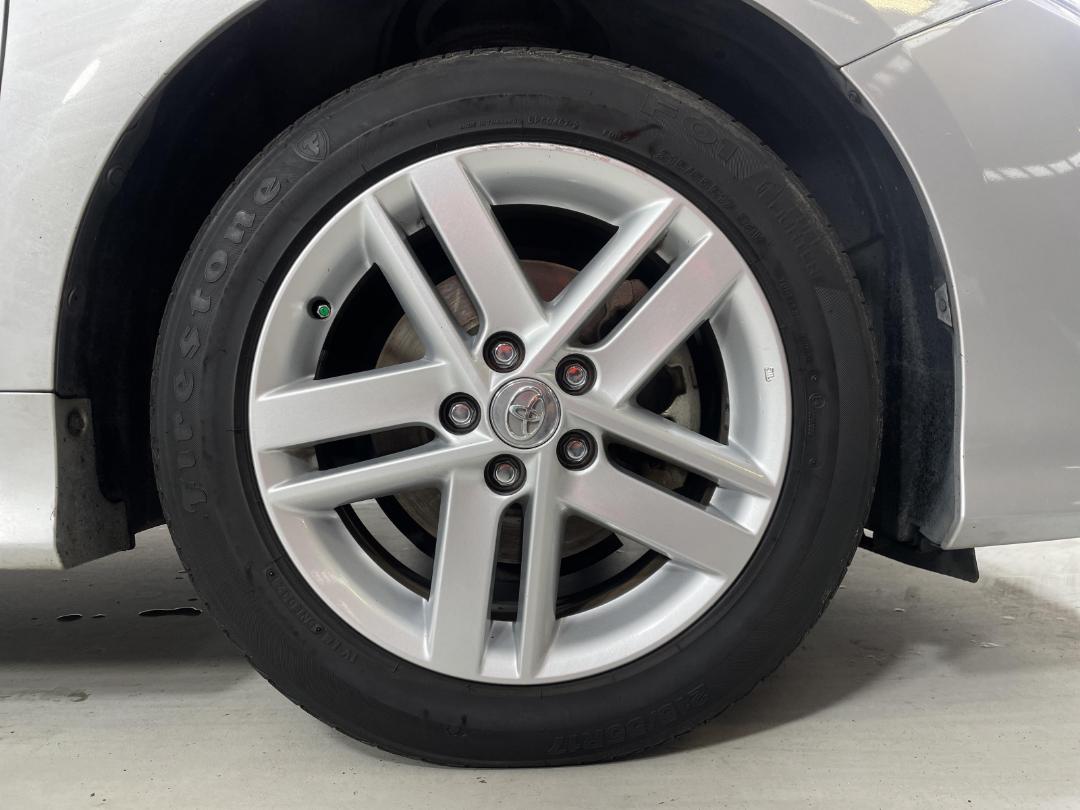 Photo '9' of Toyota Camry