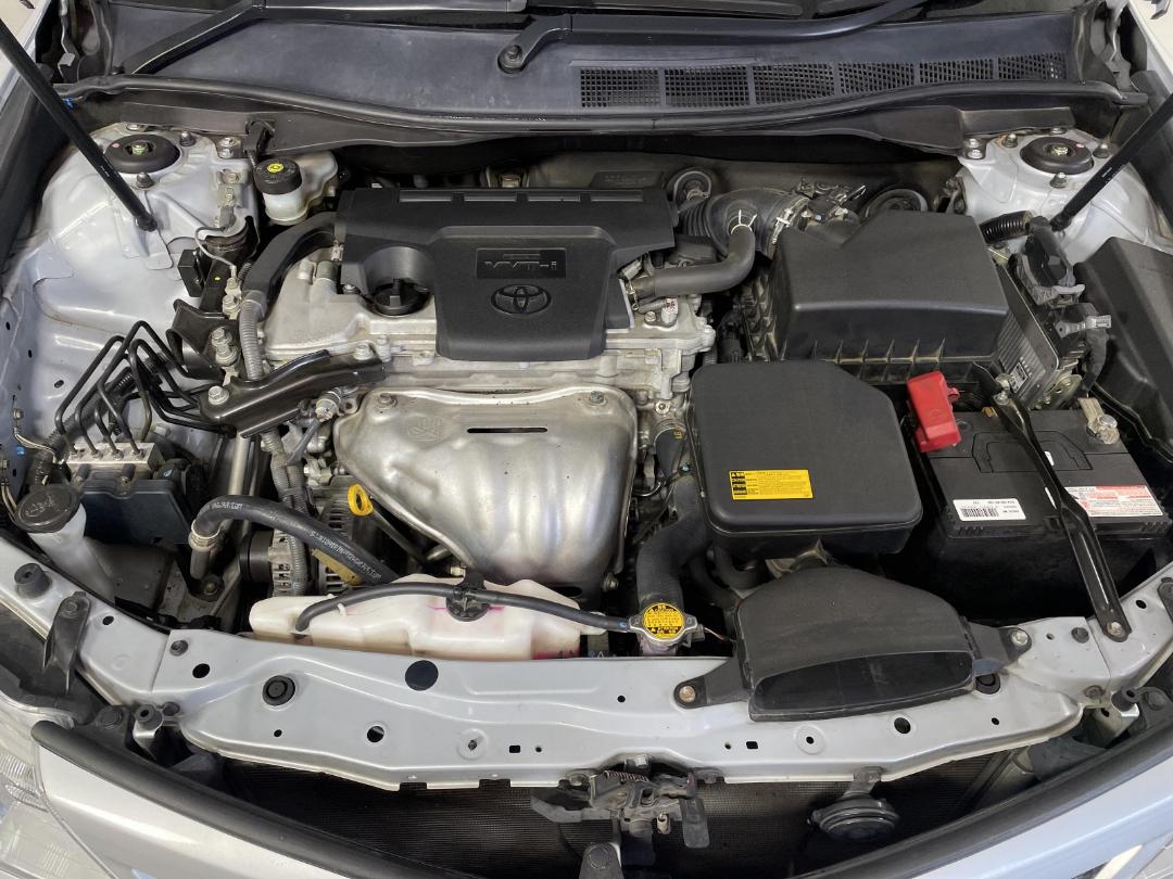 Photo '13' of Toyota Camry