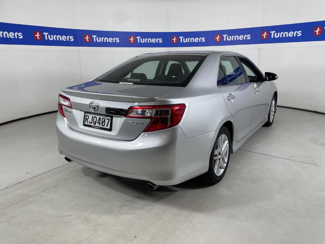 Photo '7' of Toyota Camry