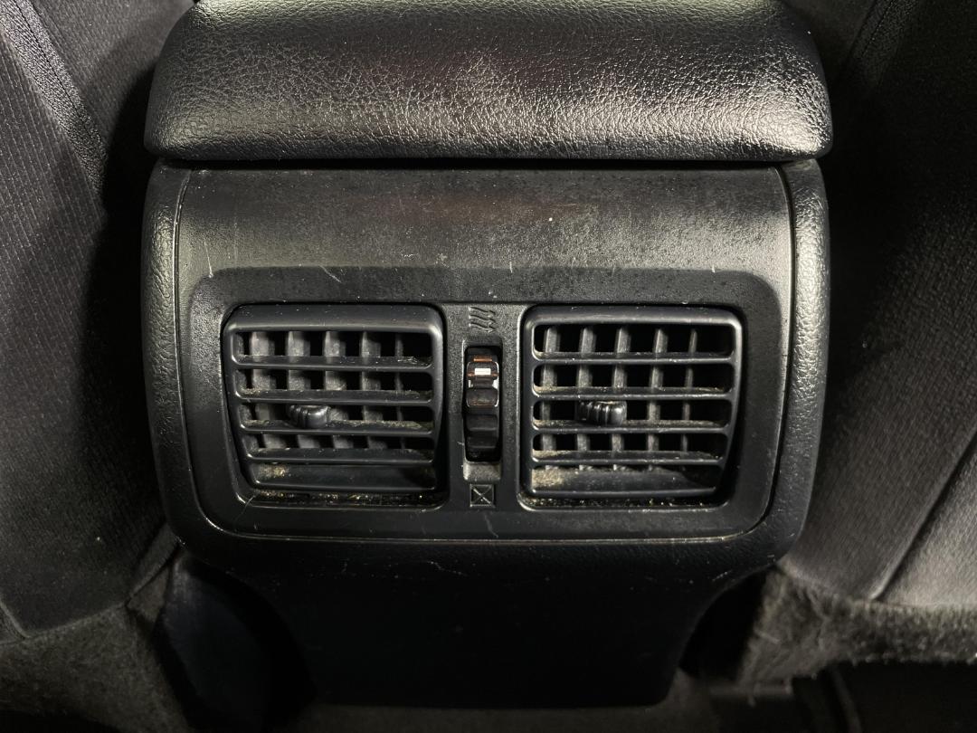 Photo '24' of Toyota Camry