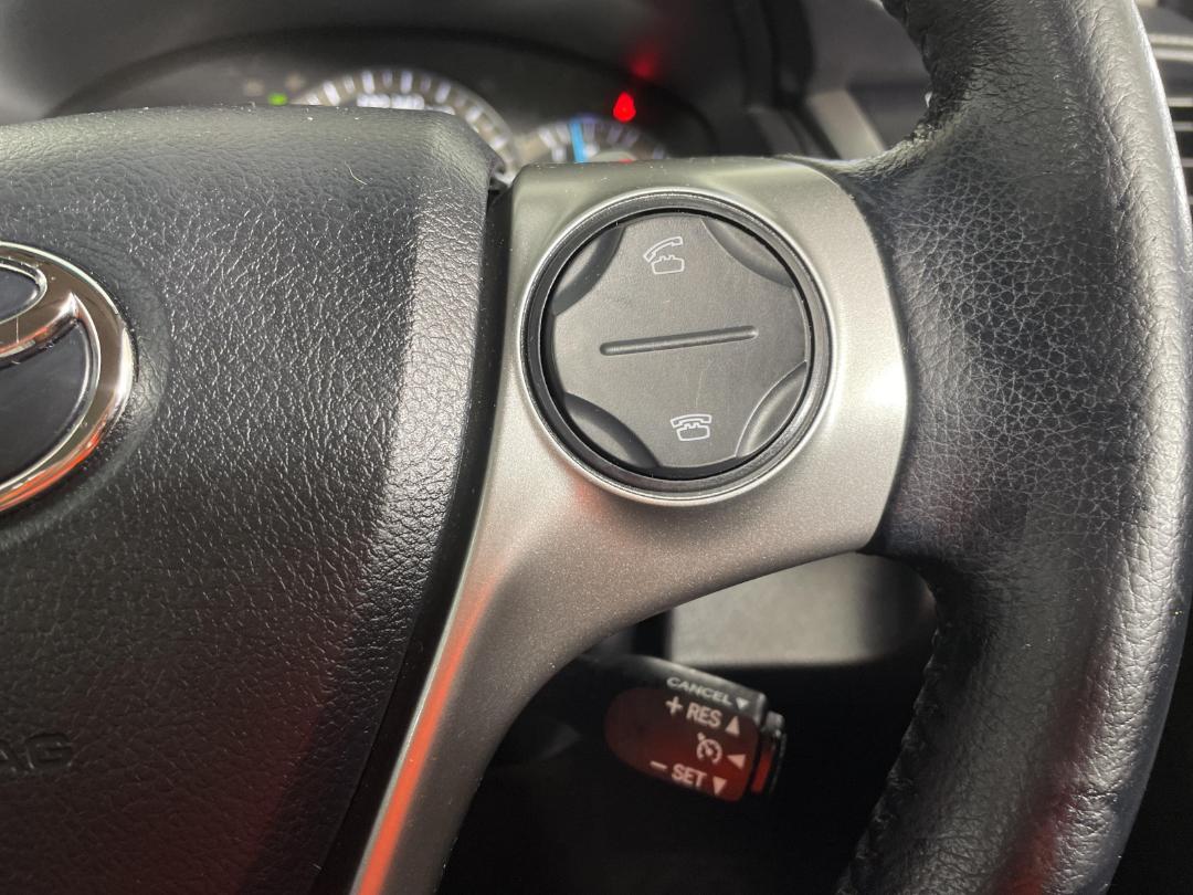 Photo '25' of Toyota Camry