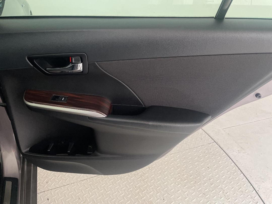 Photo '19' of Toyota Camry Photo '19' of Toyota Camry