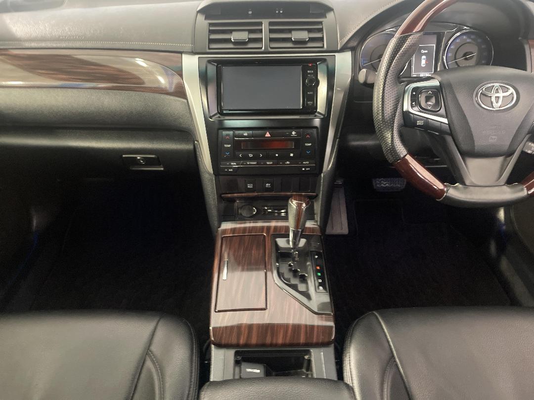 Photo '18' of Toyota Camry Photo '18' of Toyota Camry