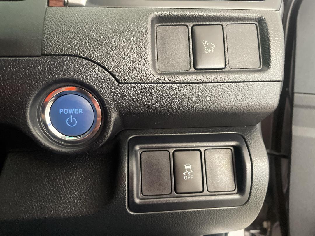 Photo '25' of Toyota Camry Photo '25' of Toyota Camry