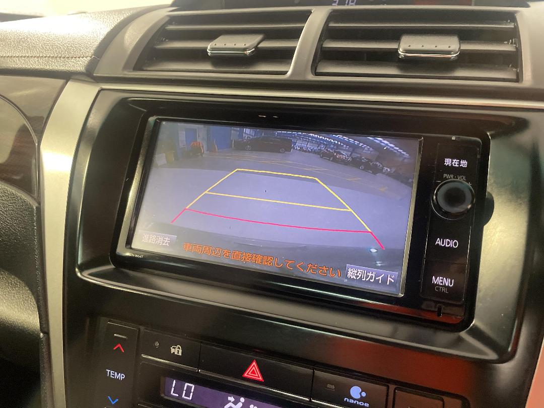 Photo '30' of Toyota Camry Photo '30' of Toyota Camry