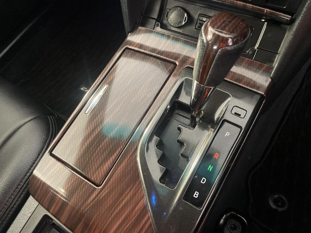 Photo '32' of Toyota Camry Photo '32' of Toyota Camry