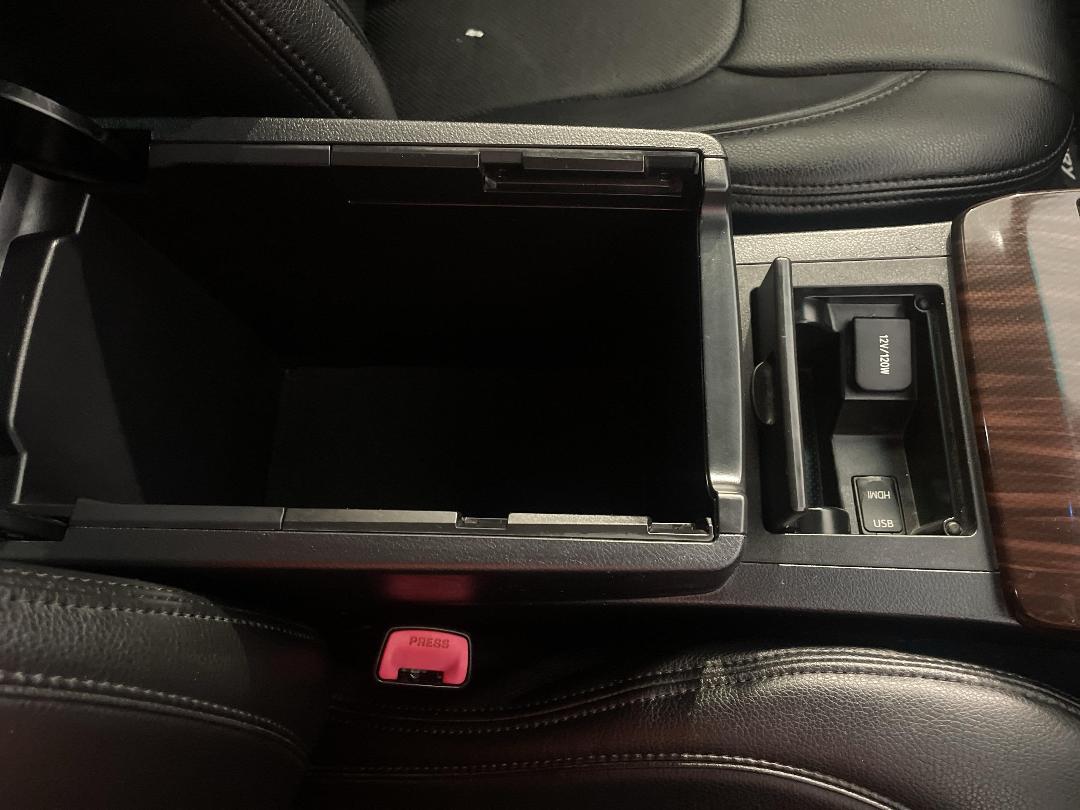 Photo '33' of Toyota Camry Photo '33' of Toyota Camry