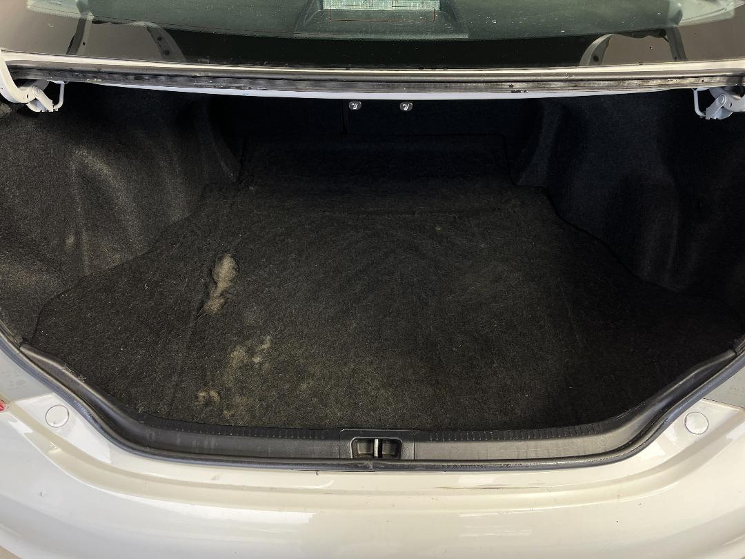 Photo '14' of Toyota Camry