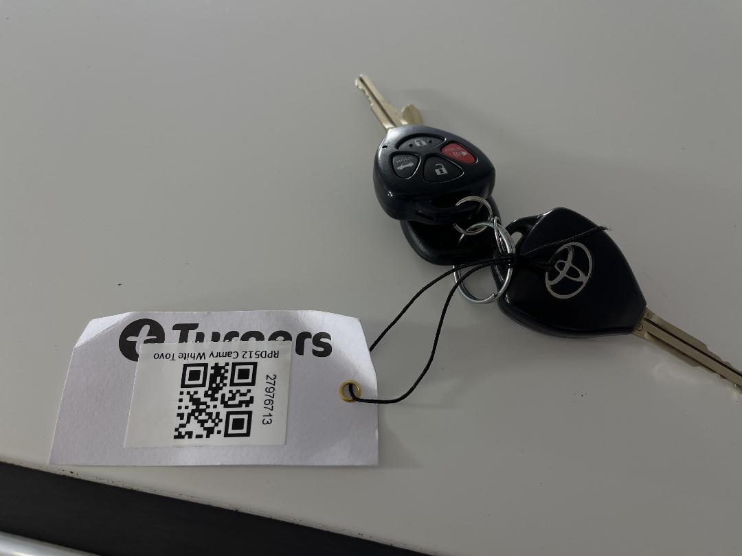 Photo '22' of Toyota Camry