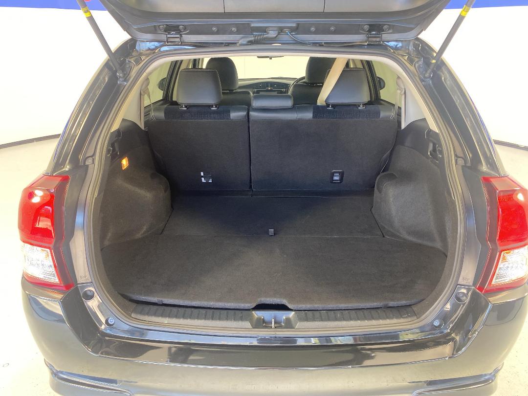 Photo '12' of Toyota Corolla Feilder