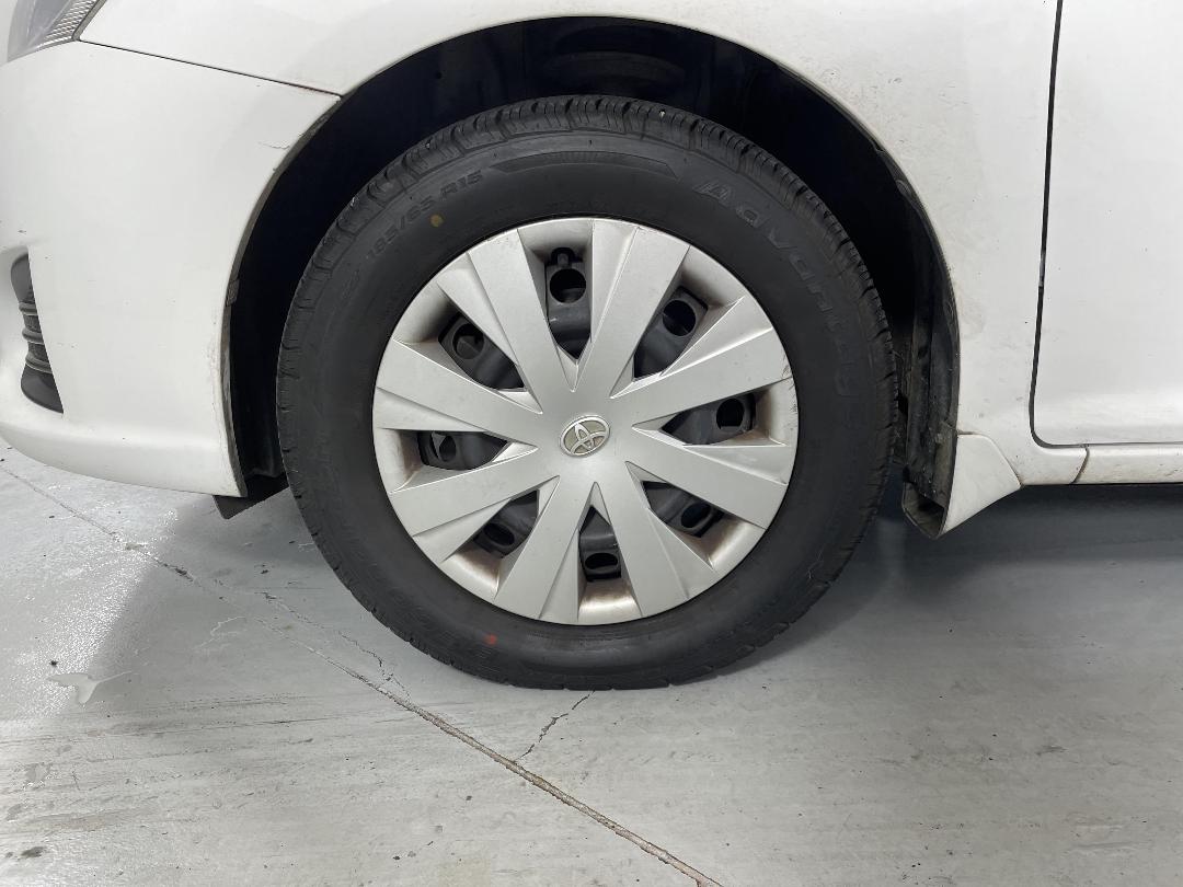 Photo '10' of Toyota Corolla