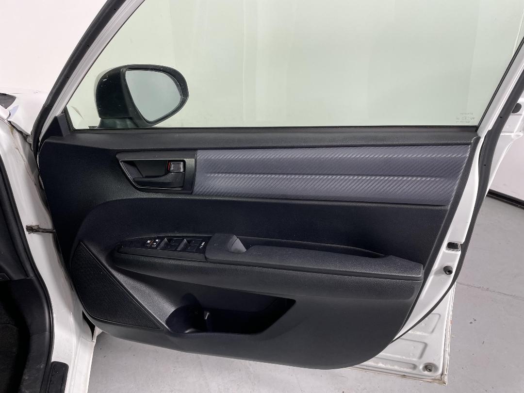 Photo '15' of Toyota Corolla