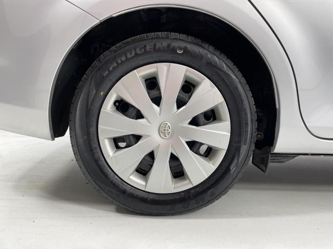 Photo '12' of Toyota Corolla Photo '12' of Toyota Corolla