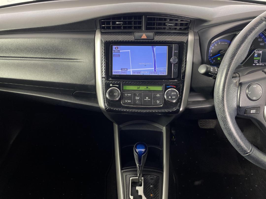 Photo '18' of Toyota Corolla Photo '18' of Toyota Corolla