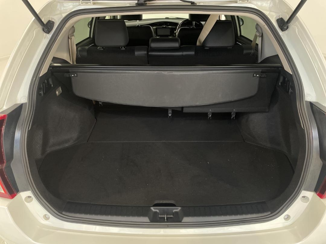 Photo '14' of Toyota Corolla Photo '14' of Toyota Corolla