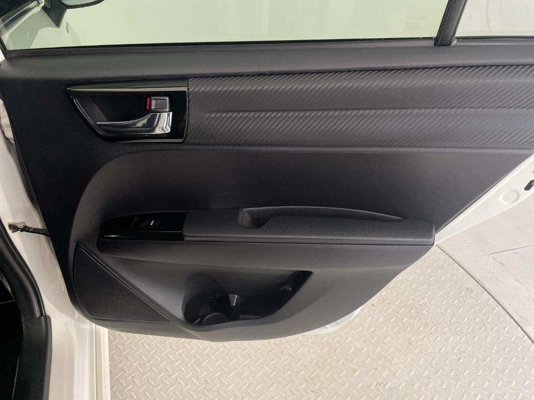 Photo '19' of Toyota Corolla Photo '19' of Toyota Corolla