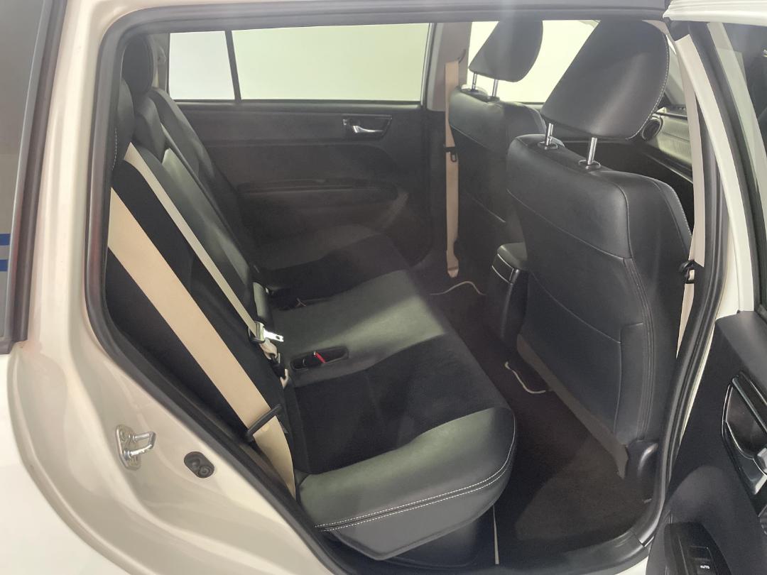 Photo '20' of Toyota Corolla Photo '20' of Toyota Corolla