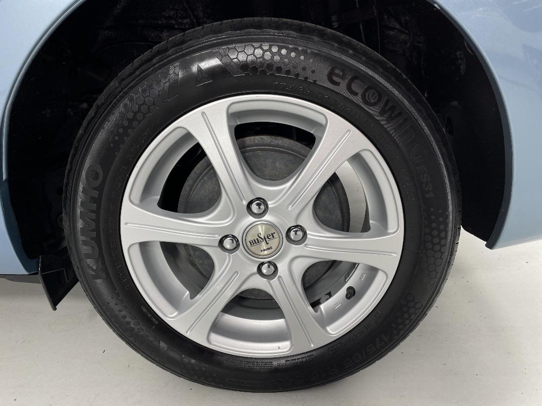 Photo '11' of Toyota Corolla