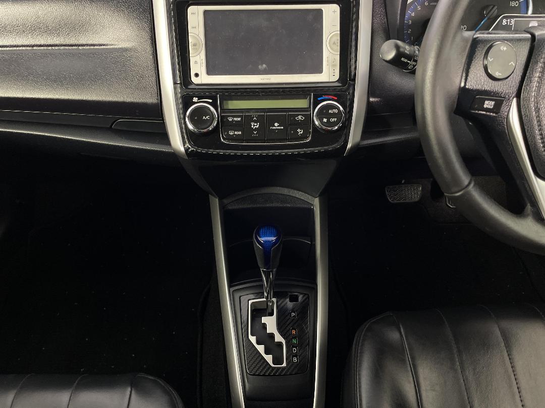 Photo '18' of Toyota Corolla