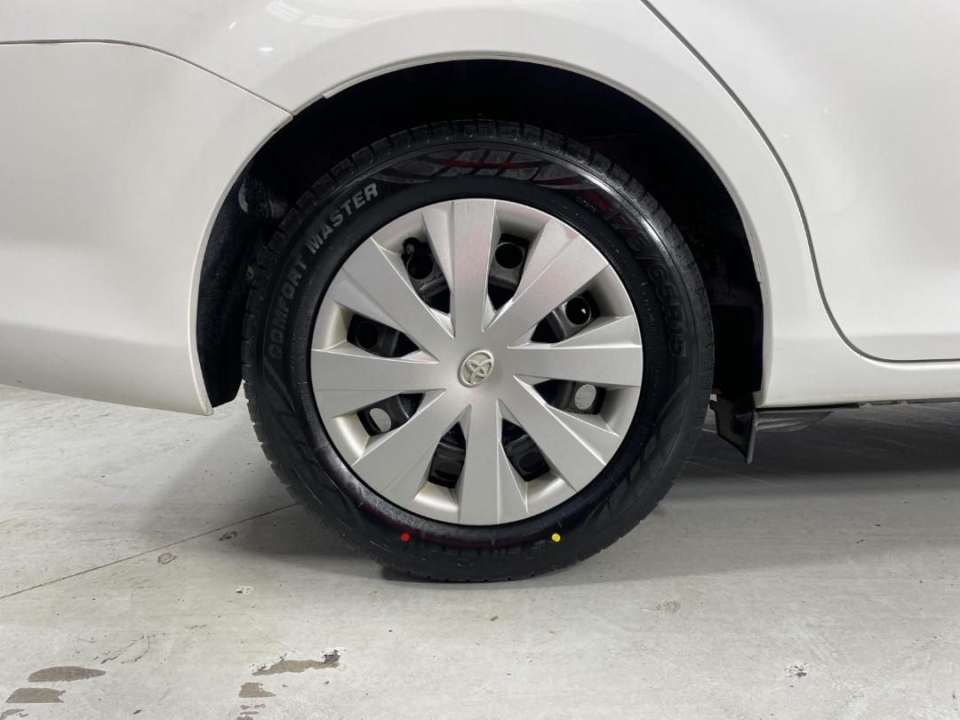 Photo '12' of Toyota Corolla