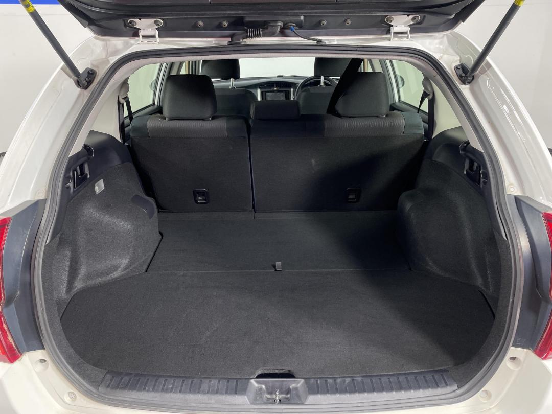 Photo '14' of Toyota Corolla