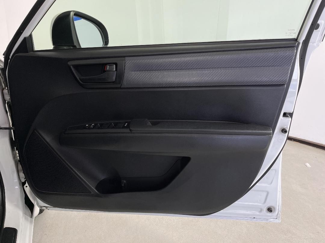 Photo '15' of Toyota Corolla