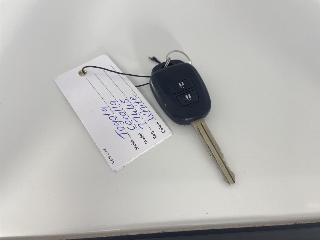 Photo '22' of Toyota Corolla