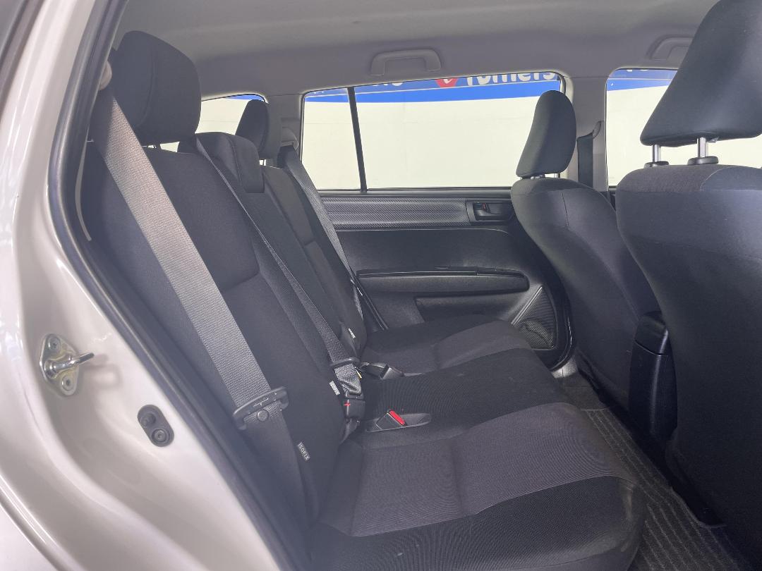 Photo '20' of Toyota Corolla