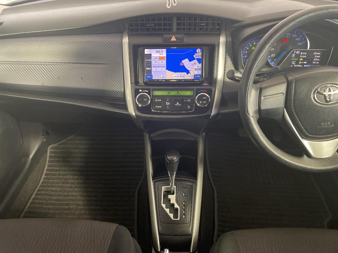 Photo '18' of Toyota Corolla